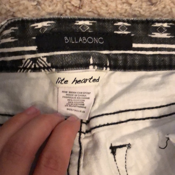 SHORTS - Picture 5 of 5